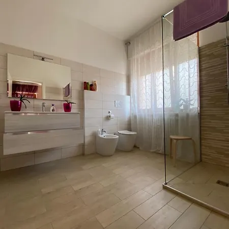 Casa Delle Orchidee * Alba (Piedmont)