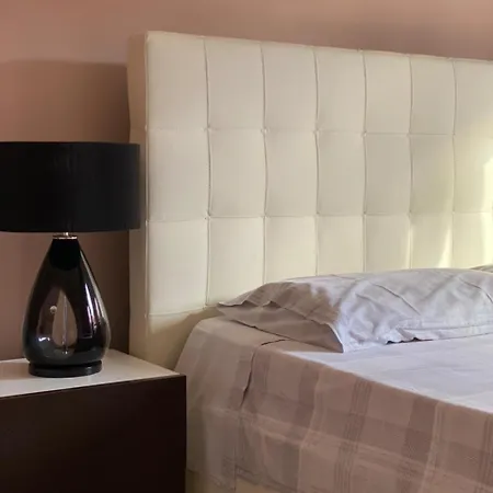 Casa Delle Orchidee Guest house